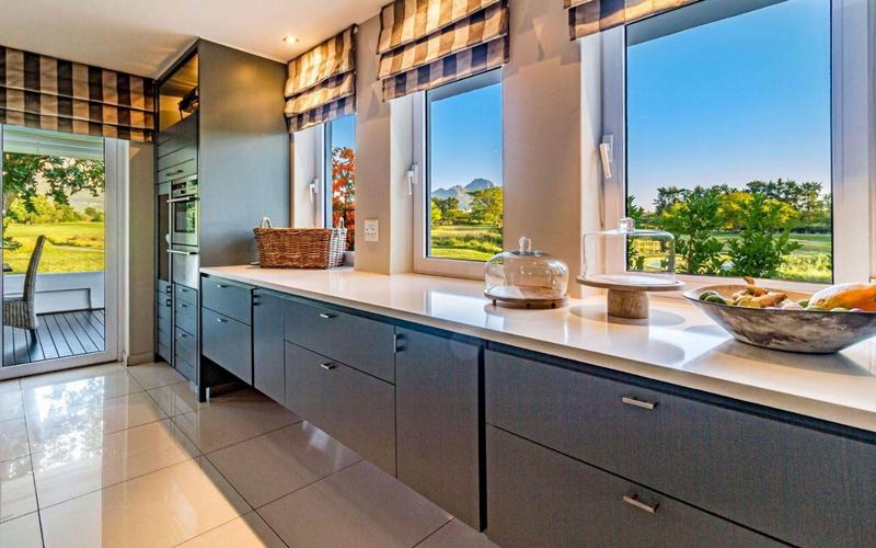 4 Bedroom Property for Sale in Stellenbosch Central Western Cape